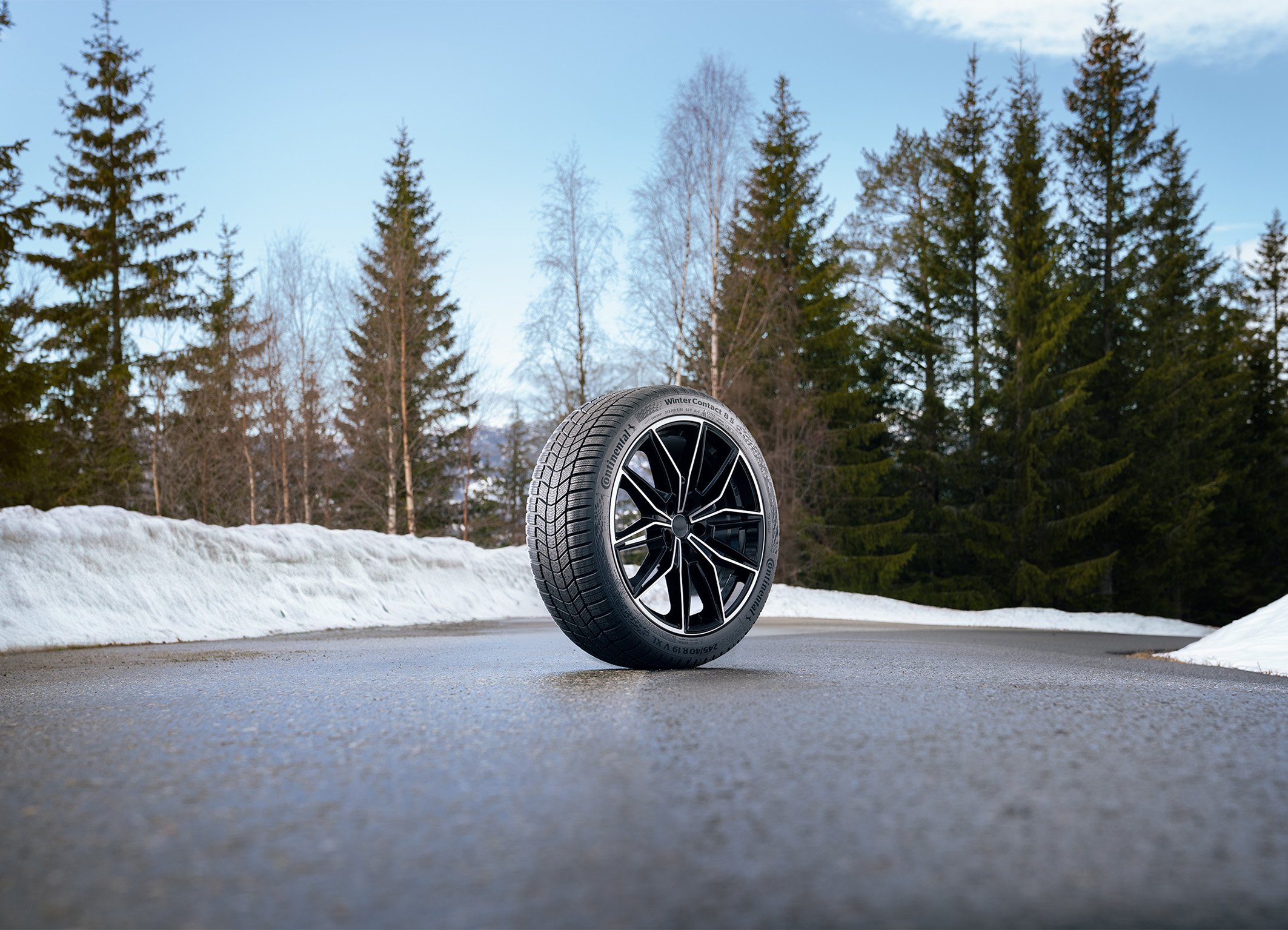 Nye vinterdæk 2024: Continental WinterContact 8 S bliver det nye benchmark for højtydende biler